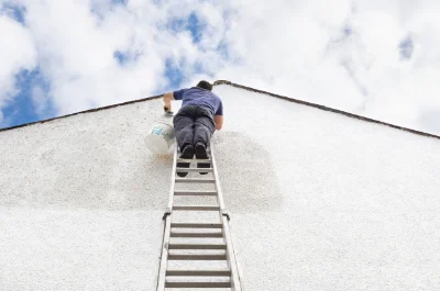 Peinture extérieure à Saint-Laurent-les-Églises — façades et ravalement